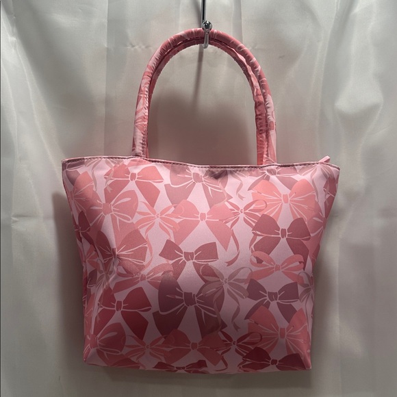 Betsey Johnson Pink Tote Bag NWT - Picture 3 of 4